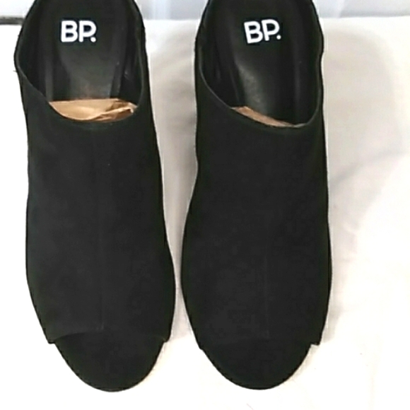 bp Shoes - BP open toe chunky heel mules DARK black in color, size 6 1/2. EUC. (D)